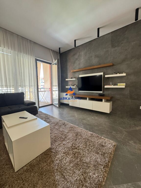 APARTMENT FOR RENT 2+1+2 BALCONIES+1 PARKING SPACE "INSIDE THE DELIJORGJ COMPLEX" 1350 EURO