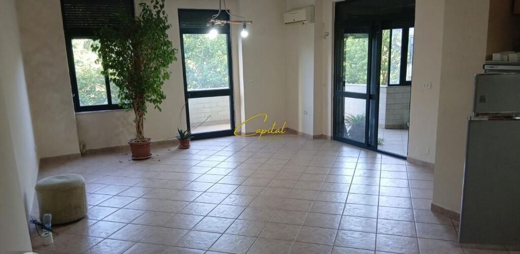 OFFICE FOR RENT 150 M2 FORMER EXHIBITION 120,000 LEKE