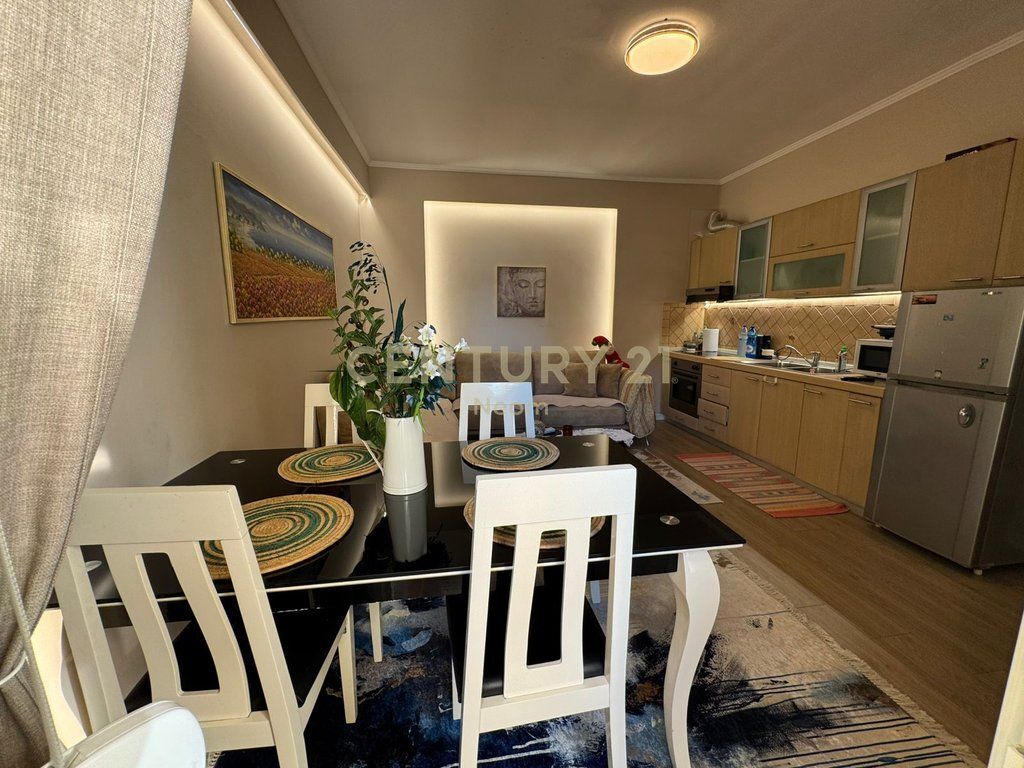 APPARTAMENTO 1+1 IN VENDITA A LUNGOMARE, VISTA MARE