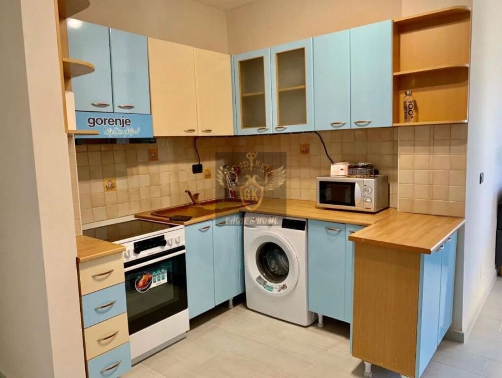 🏡 SHITET APARTAMENT 1+1 ME PAMJE DETI SHKËMBI I KAVAJËS VIJË E PARË ME DETIN