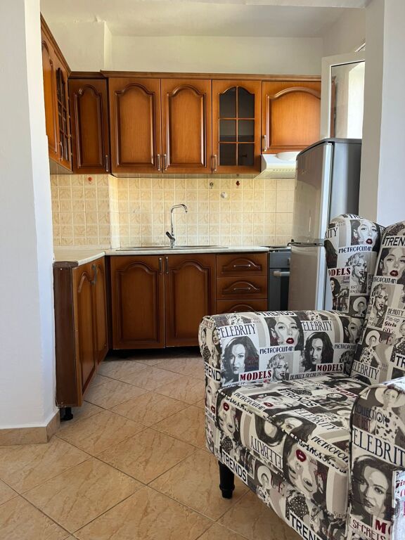 APARTAMENT 1+1 ME QIRA‼️