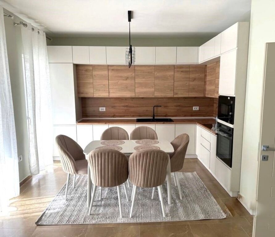 Jepet me Qera Apartament 2+1+2 , Zogu i Zi 850 € /Muaj