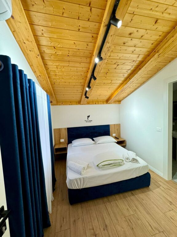 HOTEL IN AFFITTO 3 PIANI 9-PIANI 750.000 LEKE FH-70670