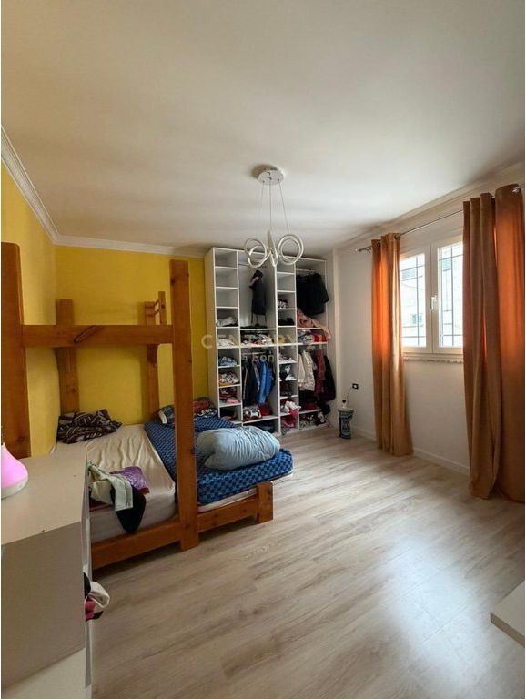 3-STOREY VILLA FOR SALE | NEAR PRANVERA SQUARE, DURRËS CENTER !