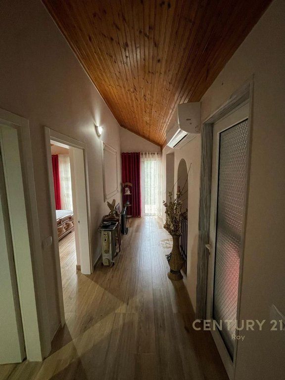 VILLA 4+2 FOR SALE IN GOLEM 150 METERS FROM THE SEA!!!