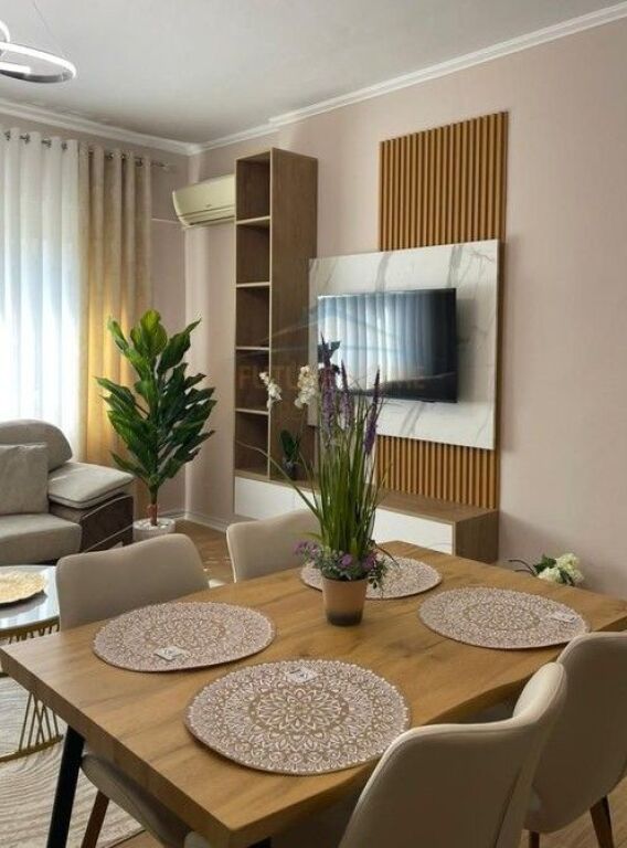 Rent, Apartment 2+1+2, Kristal Center, Paris Commune