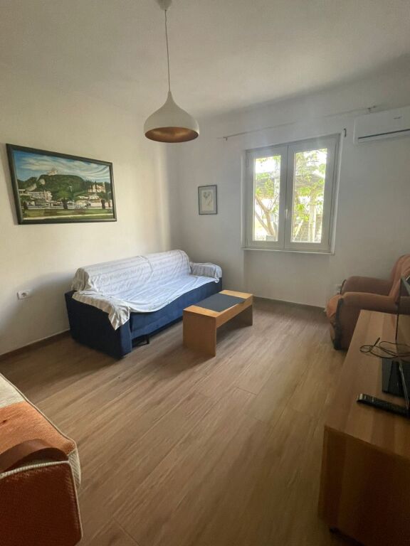 Apartament 1+1 me qera