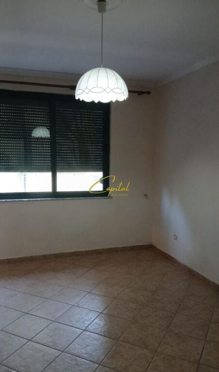 OFFICE FOR RENT 150 M2 FORMER EXHIBITION 120,000 LEKE