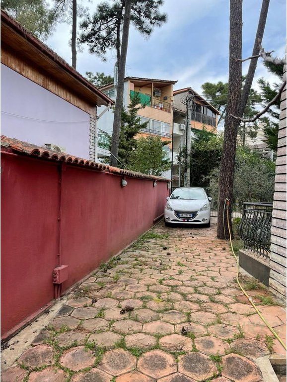 VILLA 4+2 FOR SALE IN GOLEM 150 METERS FROM THE SEA!!!