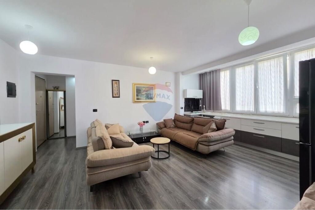 Apartment 2+1 for sale in Fusha e Aviacionit