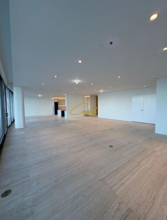 OFFICE FOR RENT 250 M2 DELIJORGJI COMPLEX 2,500 EURO