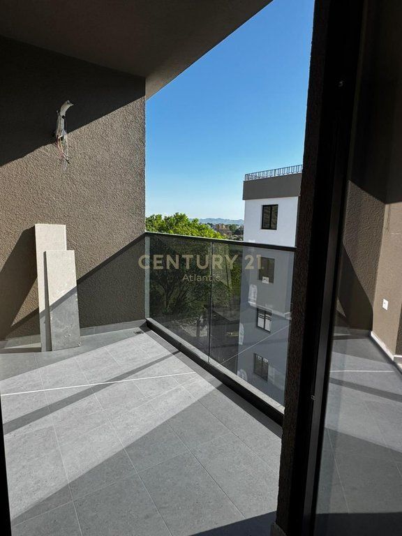 Apartment 1+1 For Sale in Mali i Robit.