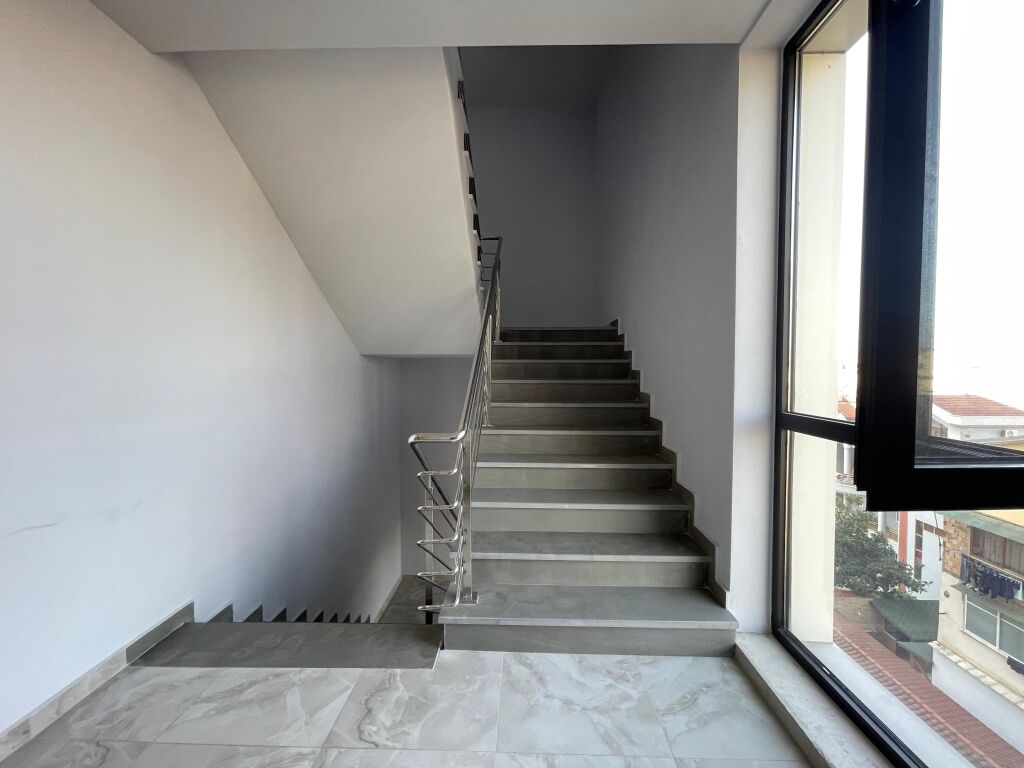 Ufficio o Appartamento in Affitto a Vasil Shanto! 850 Euro / mese