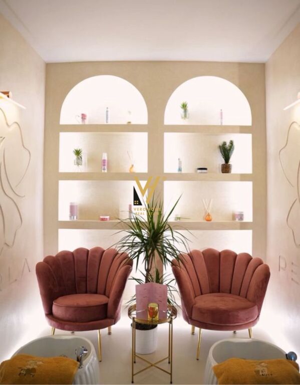 BUSINESS-BEAUTY FOR SALE ON BLV.GJERGJ FISHTA 9,000 EURO