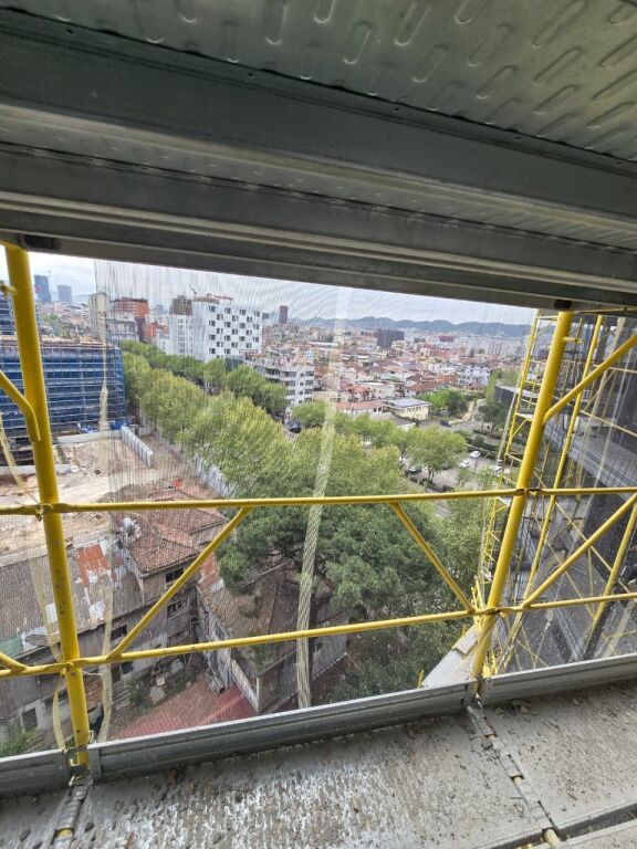 🏢 Apartment 2+1 for Sale – Zogu i Zi (Colonnade)