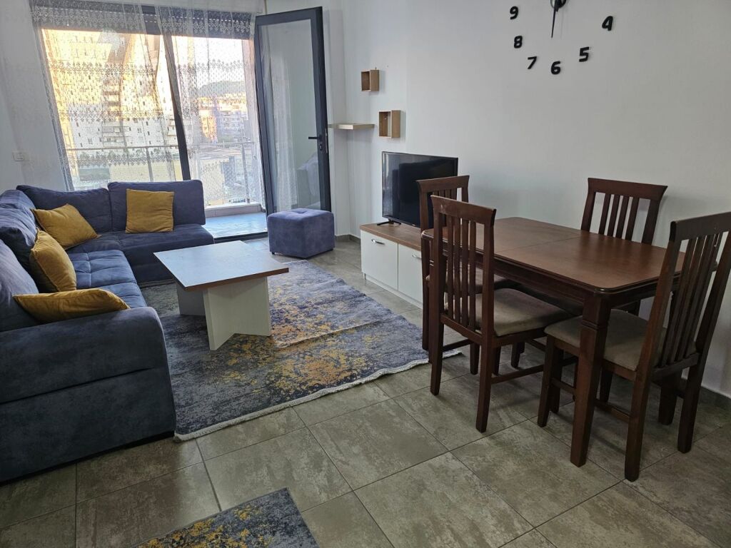 Apartament 2+1 me qera tek Ish Parku 21 Dhjetori
