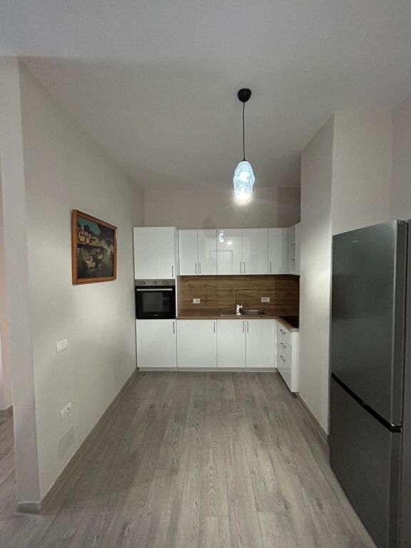 Apartament 1+1 me qera ne Xhamllik