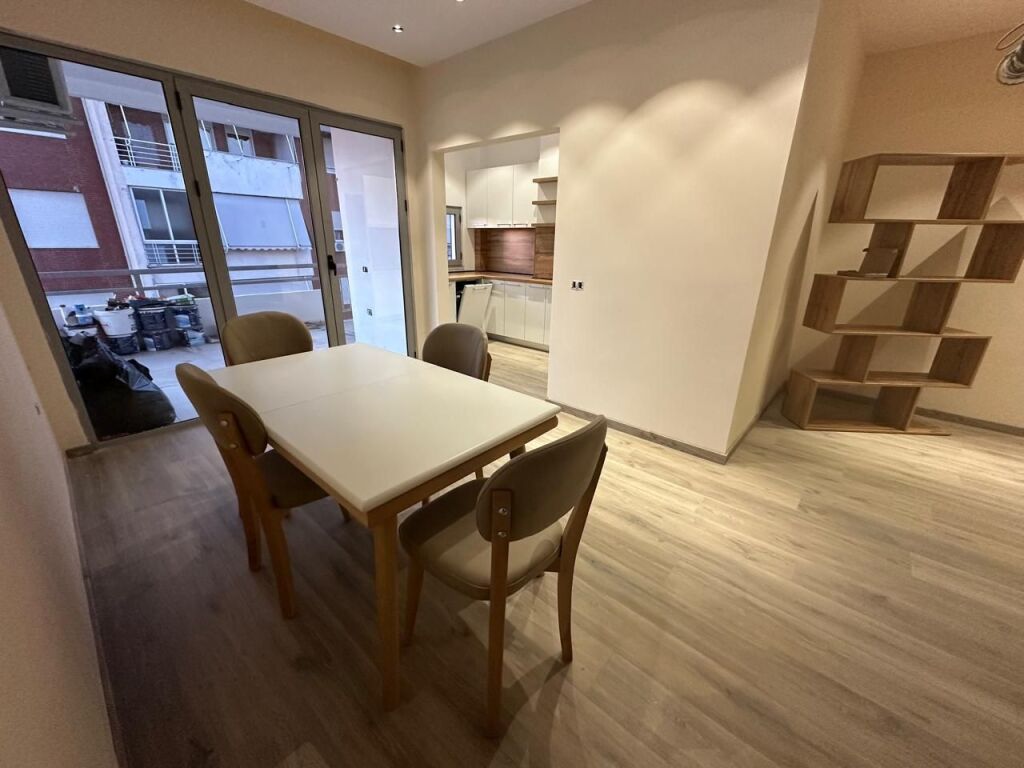 🏢At the “Ismail Qemali” High School, a 3+1+2 furnished apartment is for rent. 1,400 Euro (negotiable)