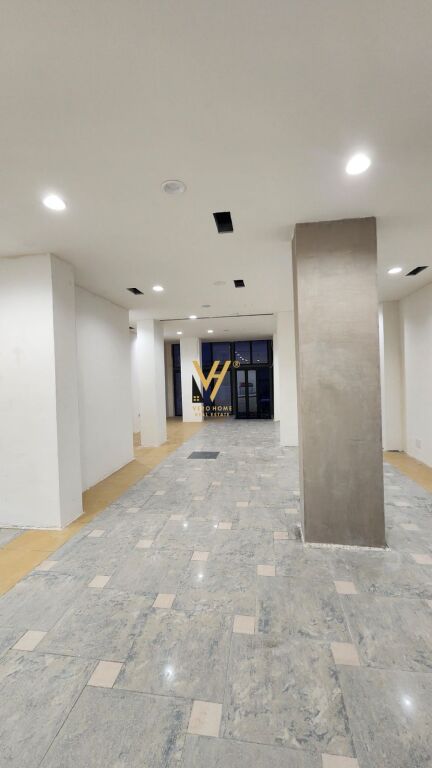BUSINESS PREMISES 150 M2 FOR RENT ON KAVAJA STREET 1,500 EURO