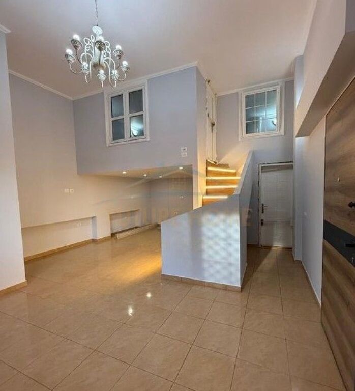 In vendita, Duplex, Via "Shefqet Kuka", Fresk​