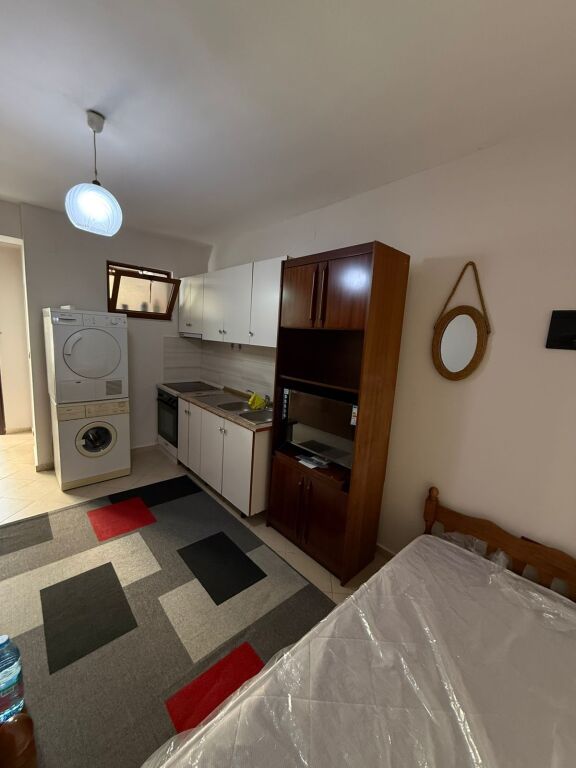 Studio apartment for rent