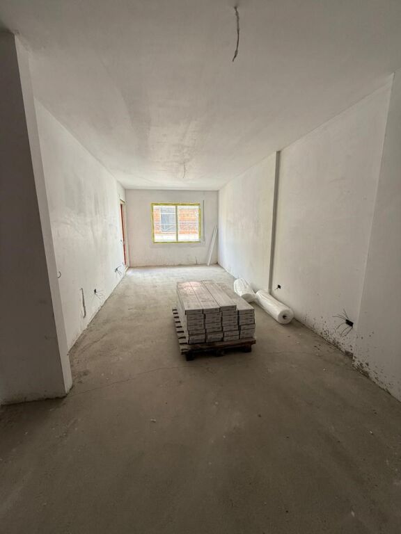 Apartament 1+1 per shitje Kompleksi Sanel Paskuqan !