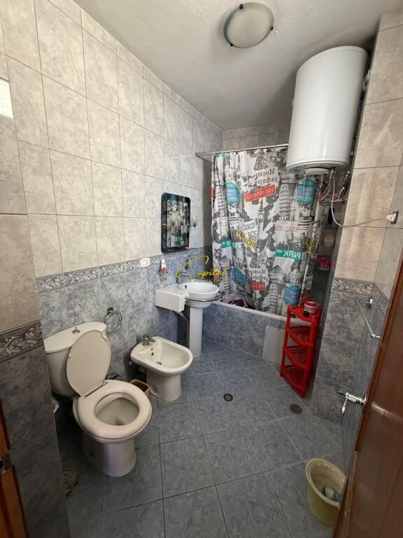 OFFICE FOR RENT 150 M2 FORMER EXHIBITION 120,000 LEKE