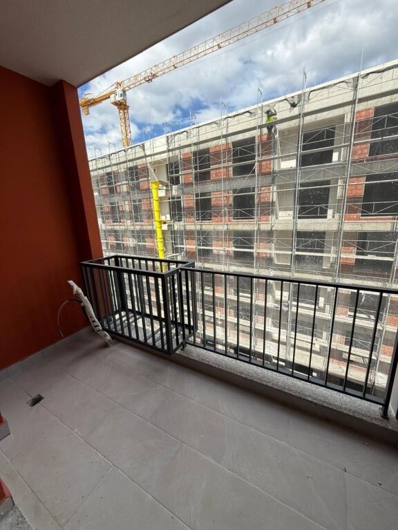 Apartament 1+1 per shitje Kompleksi Sanel Paskuqan !