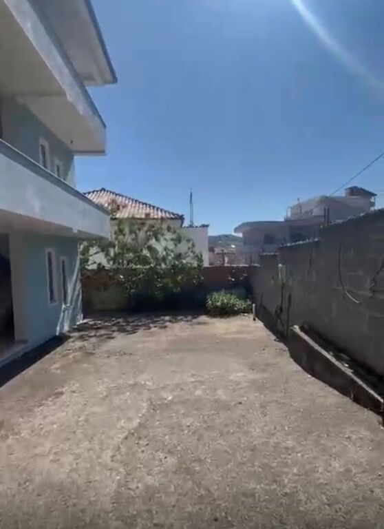 Three-storey villa for sale in new Sauk, 417m2 construction, 300m2 land