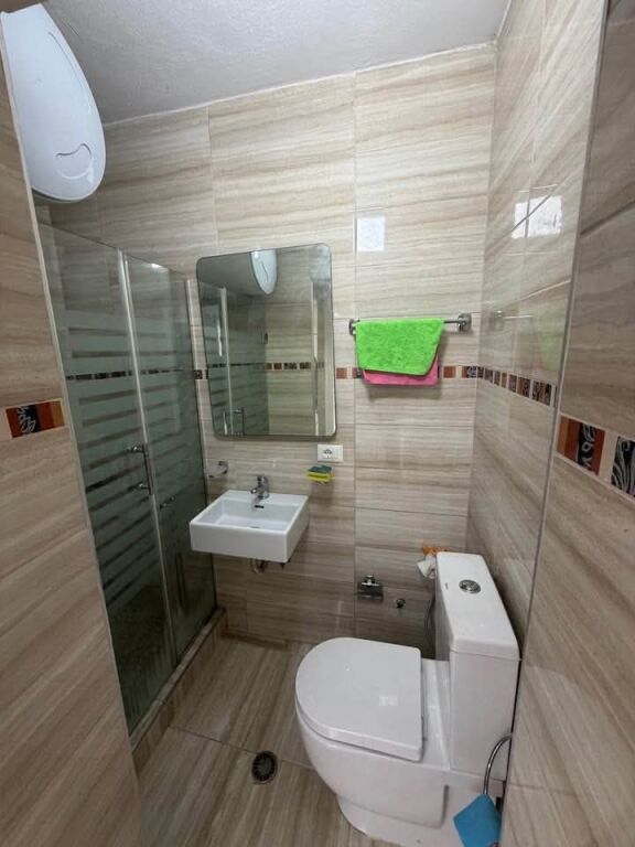 BUSINESS PREMISES 100M FOR RENT - 21-DHJETORI TIRANA