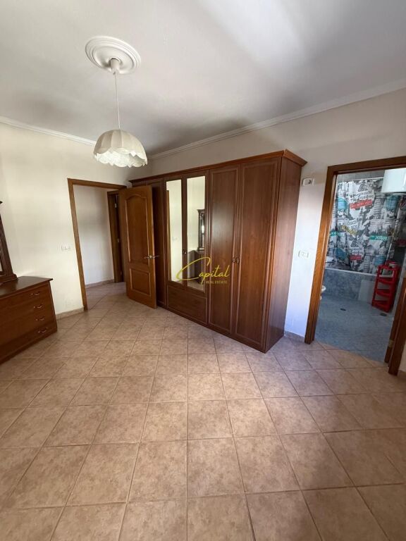 OFFICE FOR RENT 150 M2 FORMER EXHIBITION 120,000 LEKE