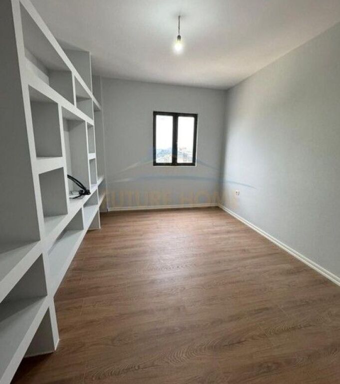 In vendita, appartamento 2+1+2, Via "Shefqet Kuka" Fresku