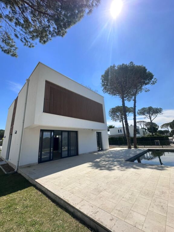 LUXURY VILLA FOR SALE SAN PIETRO RESIDENCE, LALEZ BAY, DURRES