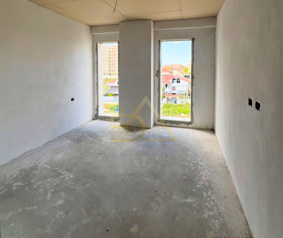 Opportunity – Apartment for Sale, Porcelain, Tirana