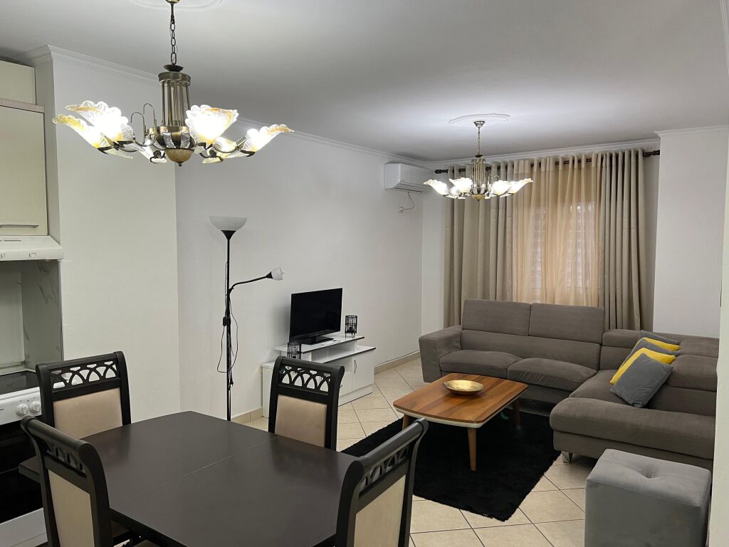 In affitto Appartamento 2+1+2 balconi, Komuna Parisit Complesso Kika 1 650 Mila leke