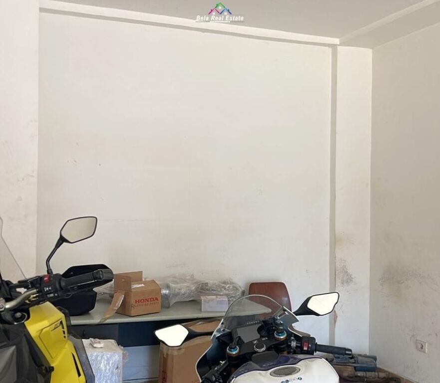 Negozio In Affitto A Paskuqan (ID BD21889) Tirane