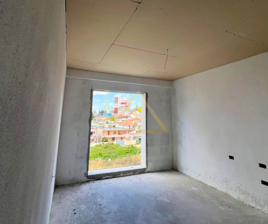 Opportunity – Apartment for Sale, Porcelain, Tirana