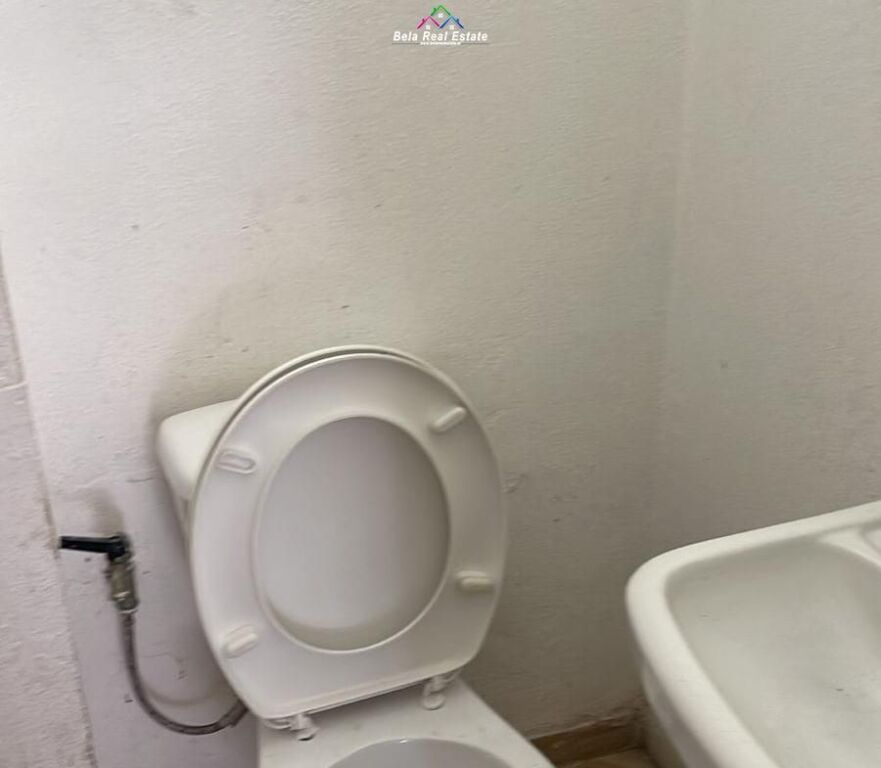 Negozio In Affitto A Paskuqan (ID BD21889) Tirane