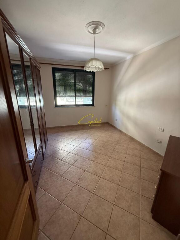 OFFICE FOR RENT 150 M2 FORMER EXHIBITION 120,000 LEKE