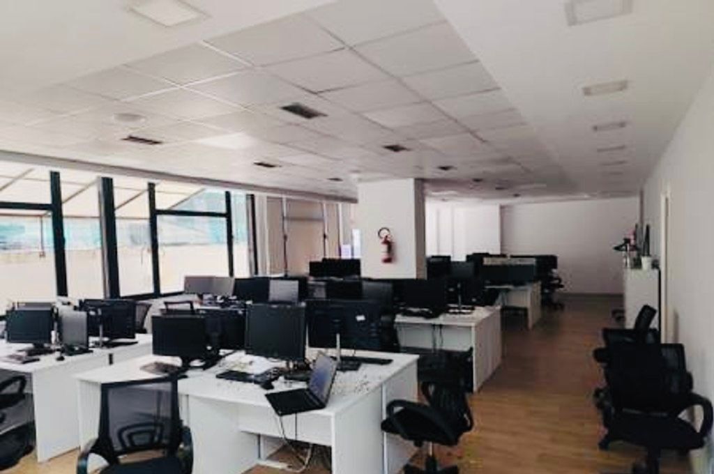 400 M2 OPEN SPACE PREMISES FOR RENT VERY CLOSE TO THE CENTER