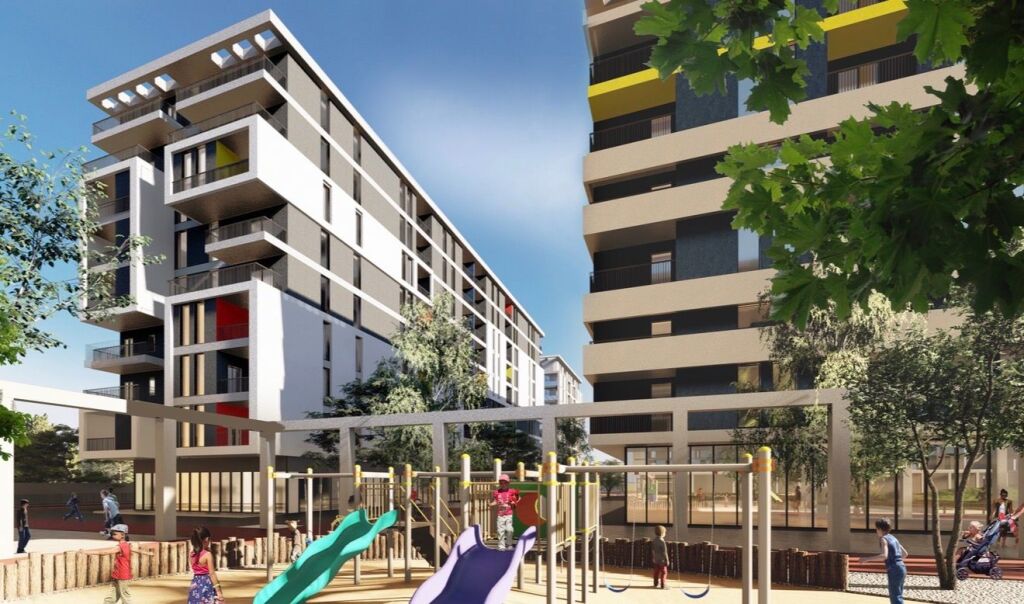 We sell 2+1+2 Apartment with View of the Park, Univers City, QTU