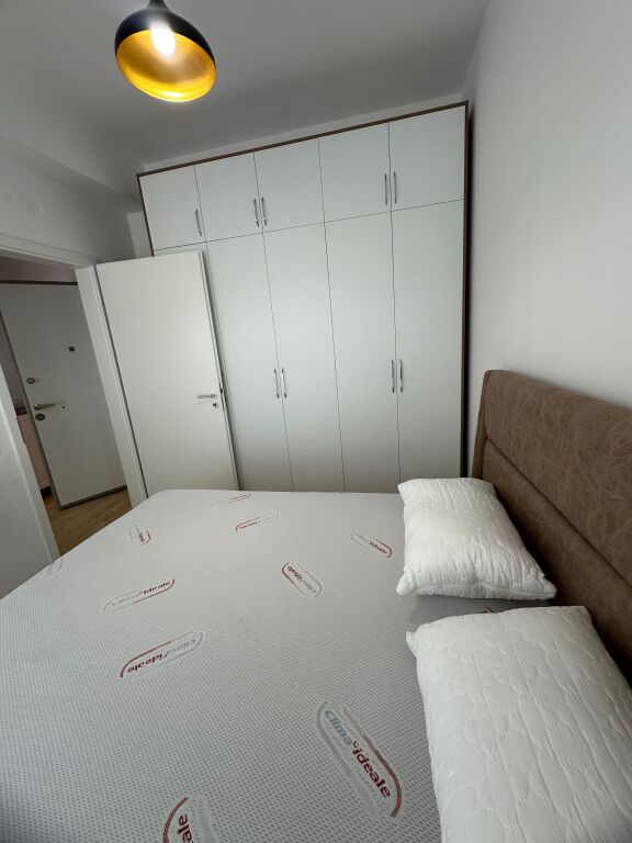Appartamento in affitto 1+1 Residenza Kadiu Ali Demi 45.000 lek