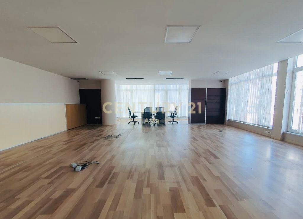 Office space for rent near the Tirana Lake!