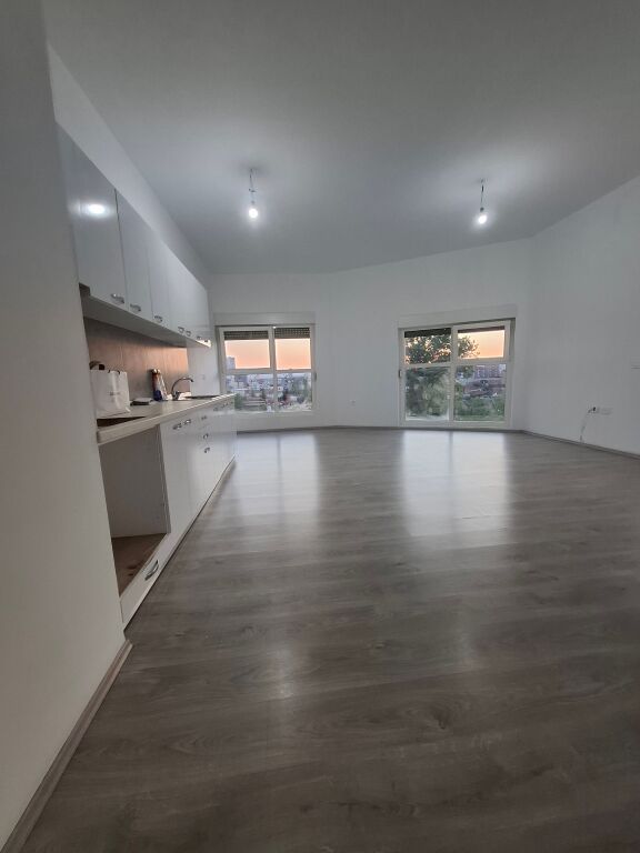 Appartamento 2+1+2 bagni - 33.000 Lek - Ali Demi