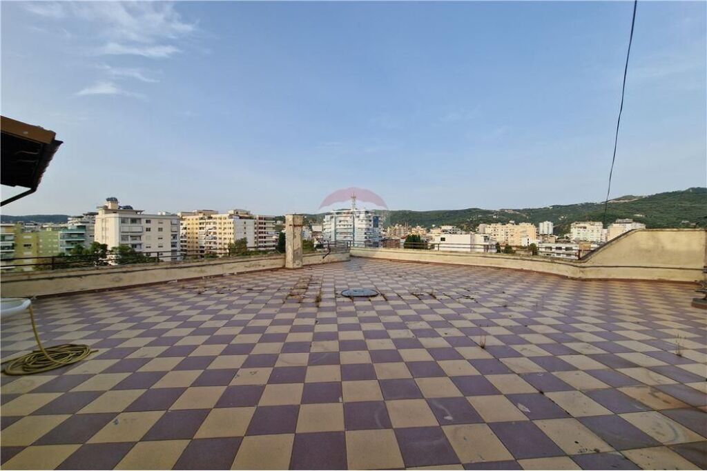 Attico in Vendita – Vicino al Parco Aulona, Vlora