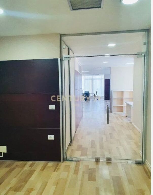 Office space for rent near the Tirana Lake!