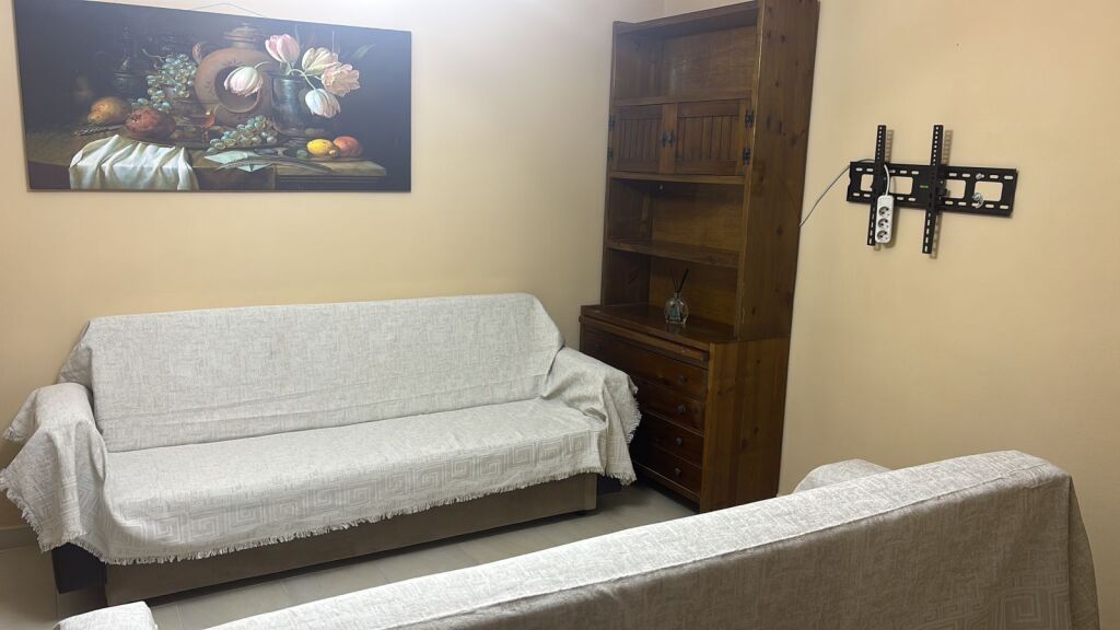 Jepet Me Qera Apartament 1+1+1 Ballkon