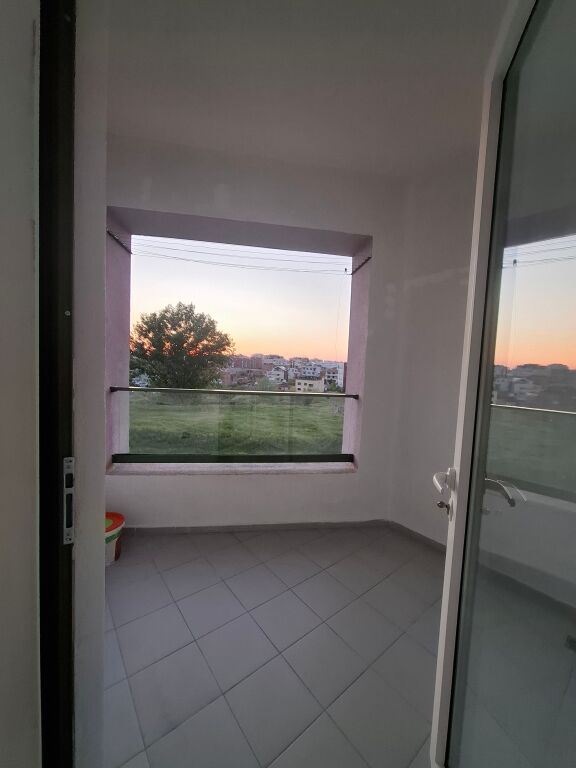 Appartamento 2+1+2 bagni - 33.000 Lek - Ali Demi