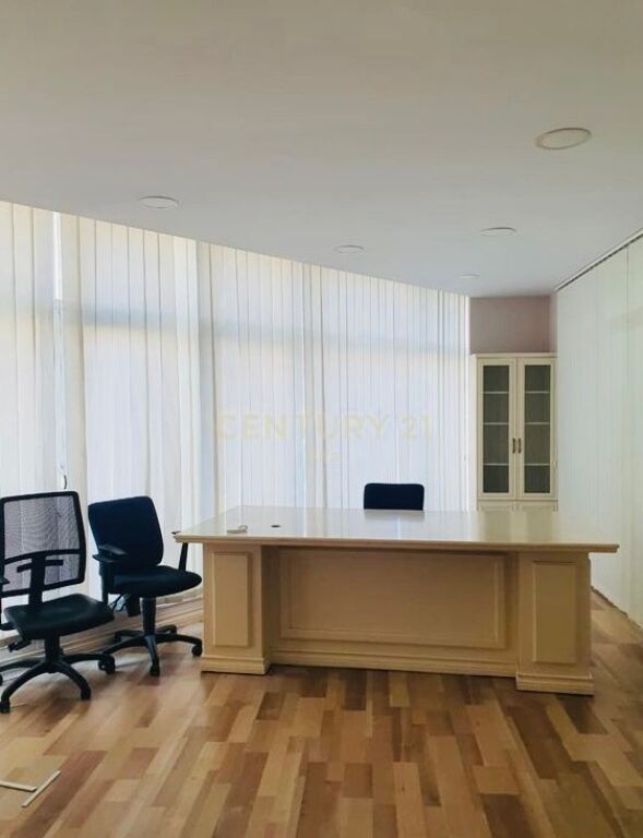 Office space for rent near the Tirana Lake!