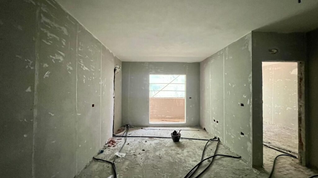 FOR SALE: 1+1📍Paskuqan (Aluna Complex) - Orientation: South🌞 - 84,000€ - Area 70m² - || 10 minutes away from Tirana City Center🏃🏻‍♂️